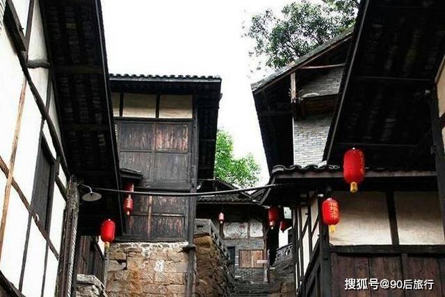 可笑的CBA大个子！两场3次空篮不中，多次失去绝平绝杀，真不中用